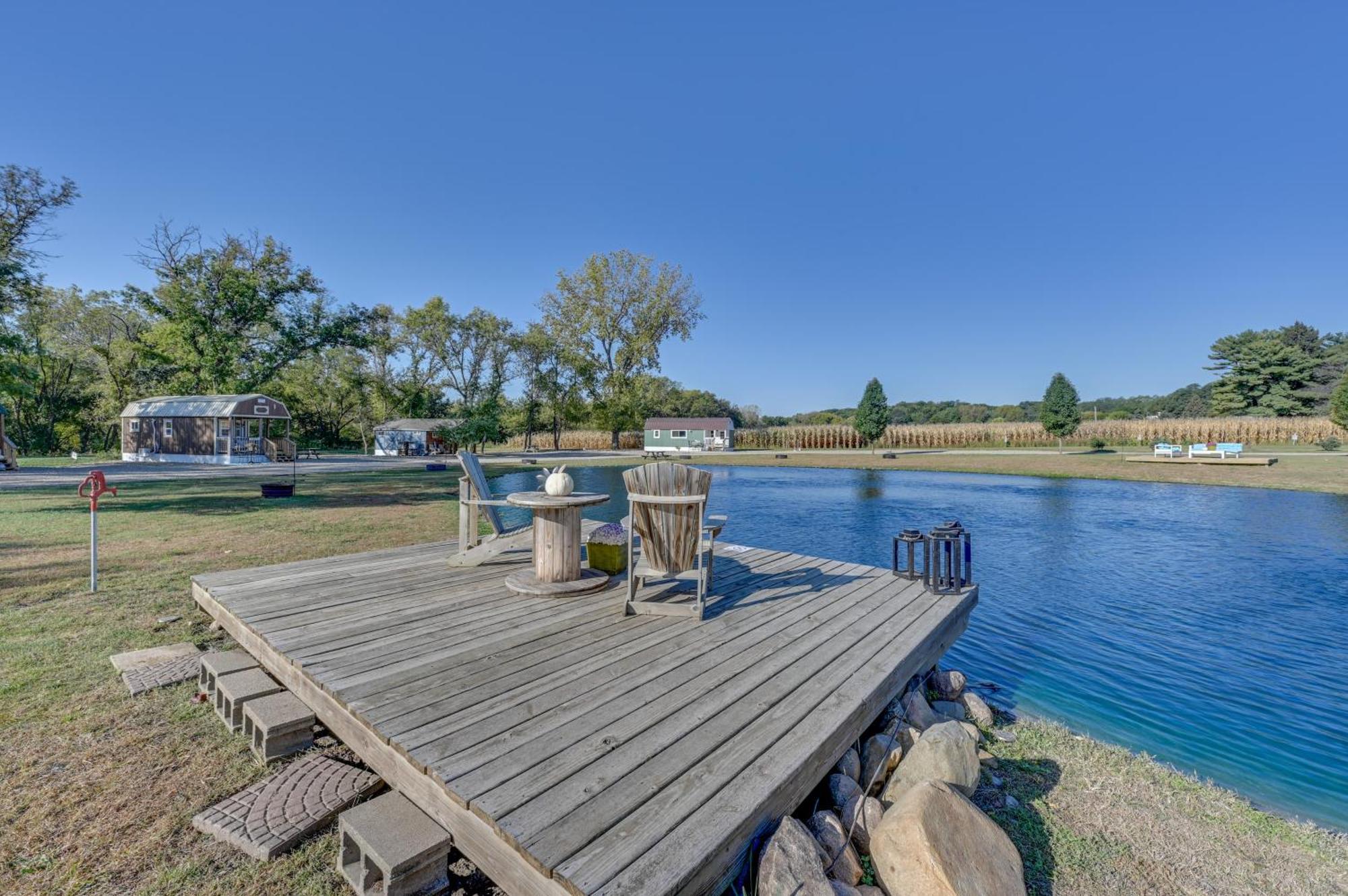 Cabin With Trail And Pond Access In Steamboat Rock! Apartment Exterior photo